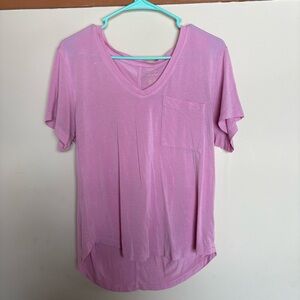 American Eagle Outfitters Light Purple V-Neck Tee Size Small